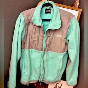 Size XL North Face women’s Jacket